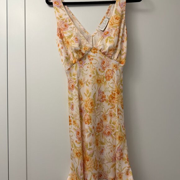 Revolve Mini Floral Dress - Picture 4 of 7